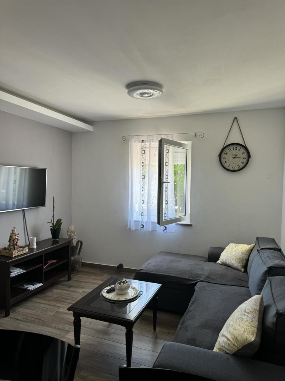 Heart Of Stone Apartamento Tulisevica Exterior foto
